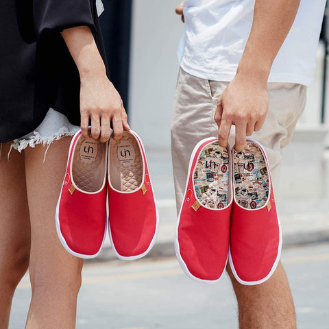 UIN Women's Men's Flats Slippers Fashion Canvas Comfort Wide Toe Casual Household Slip On Summer Travel Shoes Unisex Red