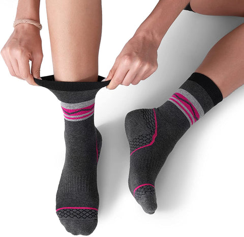 CS CELERSPORT 4 Pack Women's Merino Wool Hiking Socks with Cushion Warm Thermal Winter Boot Socks