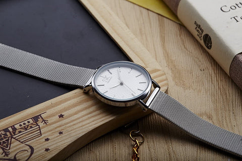 Simplicity Stylish Mesh Band Women Watch